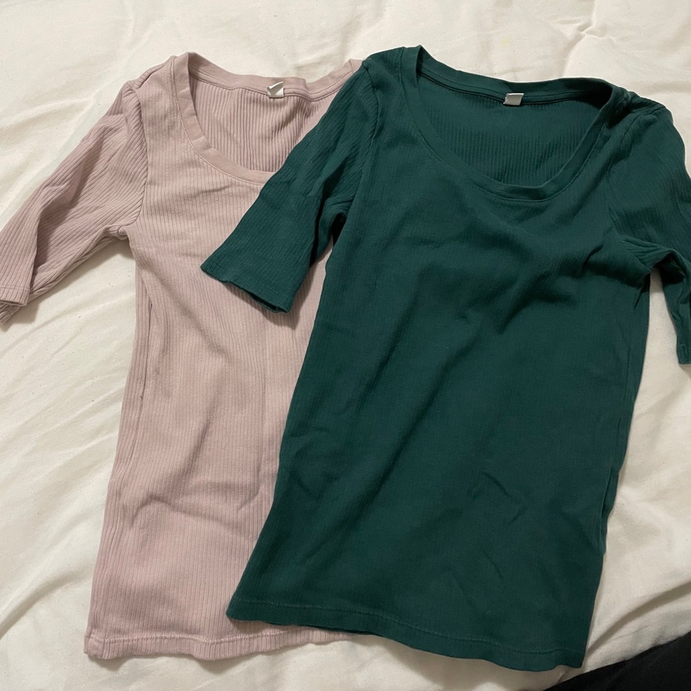 LOT of 2 EUC Uniqlo 3/4 sleeve ribbed top